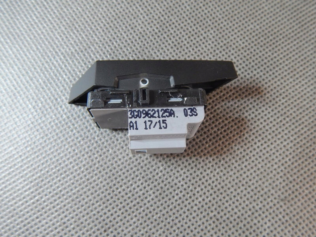 VW PASSAT B8 CENTRAL LOCK BUTTON 3G0962125A