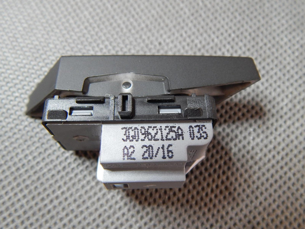 VW PASSAT B8 CENTRAL LOCK BUTTON 3G0962125A