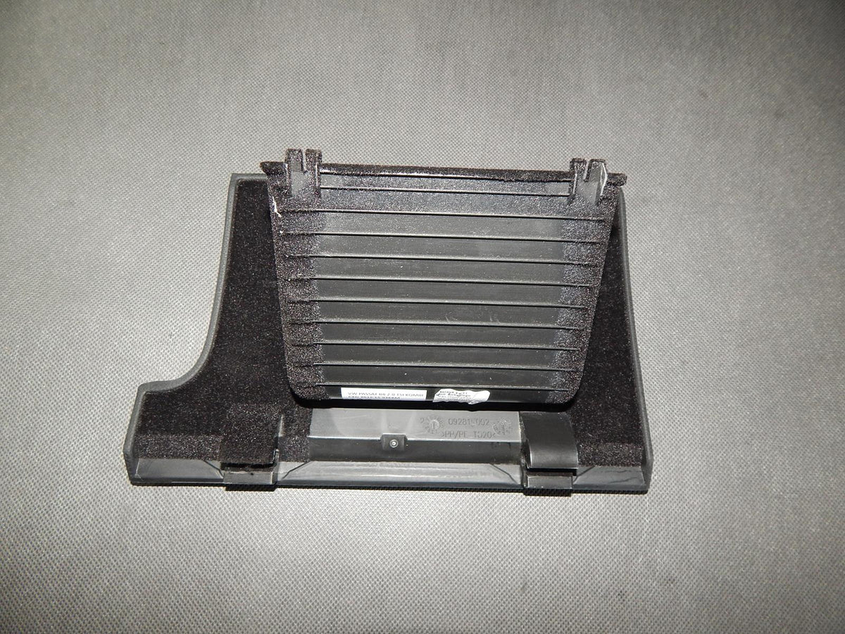 VW PASSAT B8 DRIVER COMPARTMENT 3G1857921D
