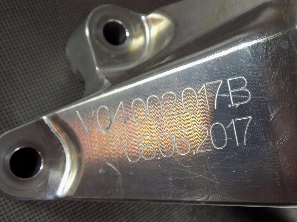 VW PASSAT B8 PAW BRACKET V04002017B