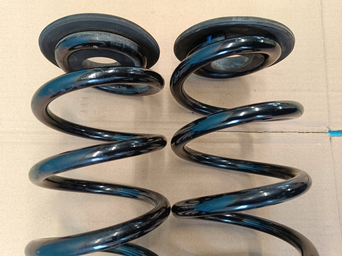 VW PASSAT B9 VARIANT 2.0 TDI 110KW 2024R SPRING LEFT RIGHT REAR 5QA511103F