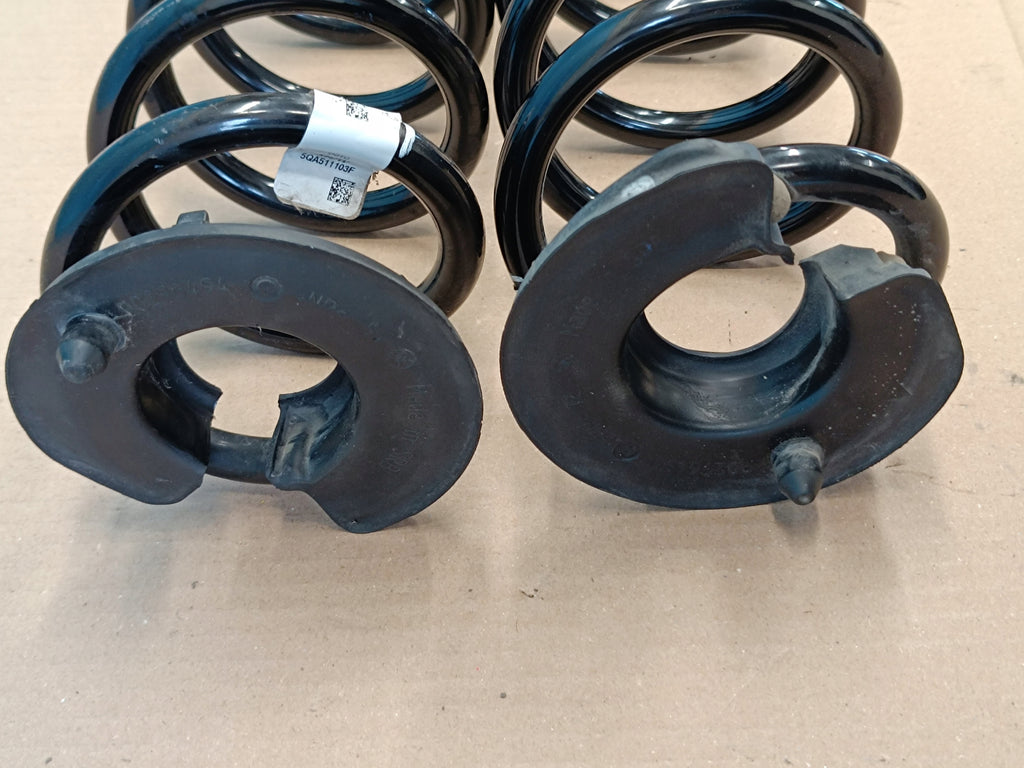 VW PASSAT B9 VARIANT 2.0 TDI 110KW 2024R SPRING LEFT RIGHT REAR 5QA511103F