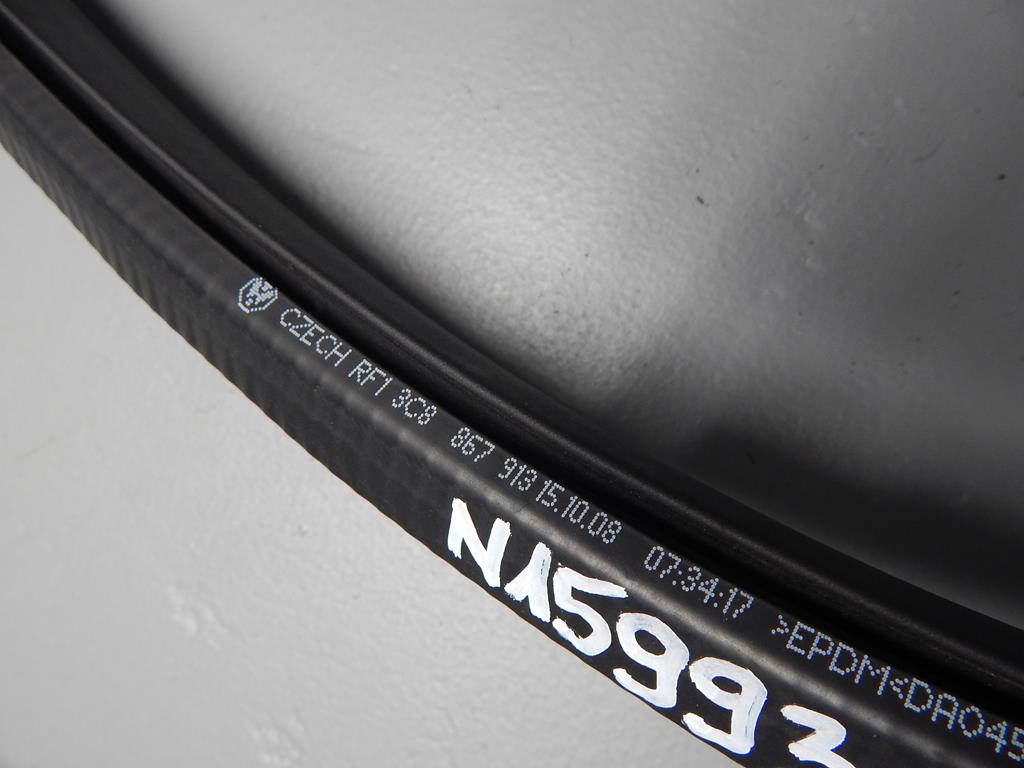 VW PASSAT CC DOOR SEAL REAR 3C8867915