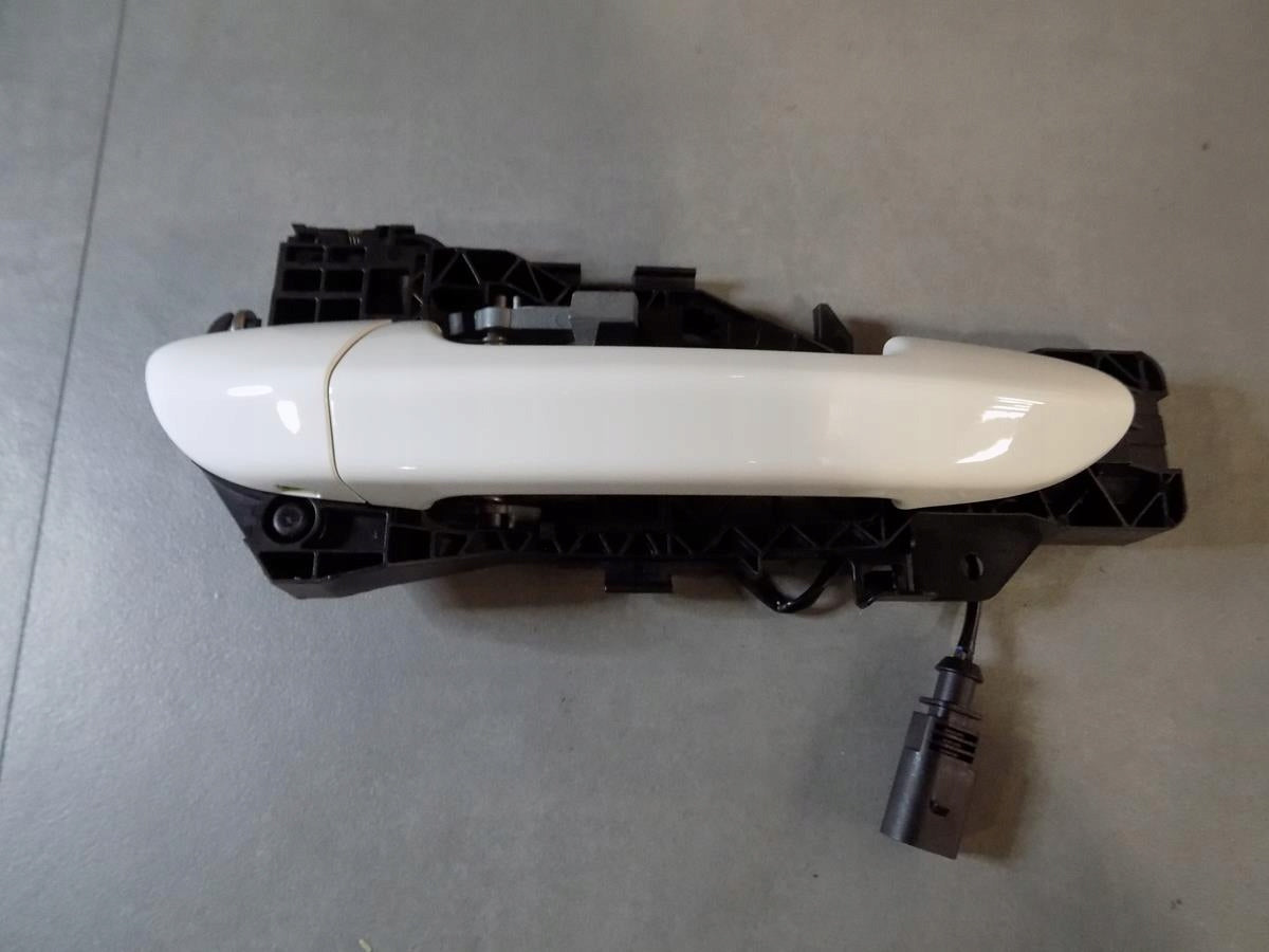 VW PASSAT CC HANDLE RIGHT FRONT
