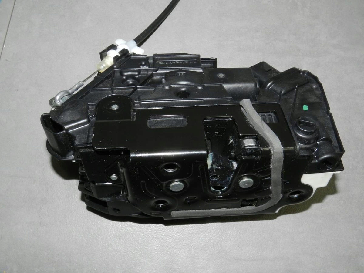 VW PASSAT CC LOCK RIGHT REAR 5N0839016H