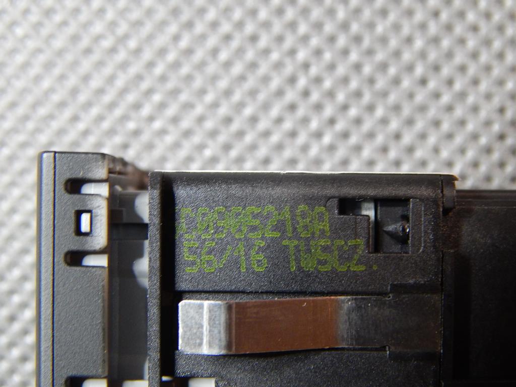 VW POLO 6C START STOP BUTTON 6C0905218A