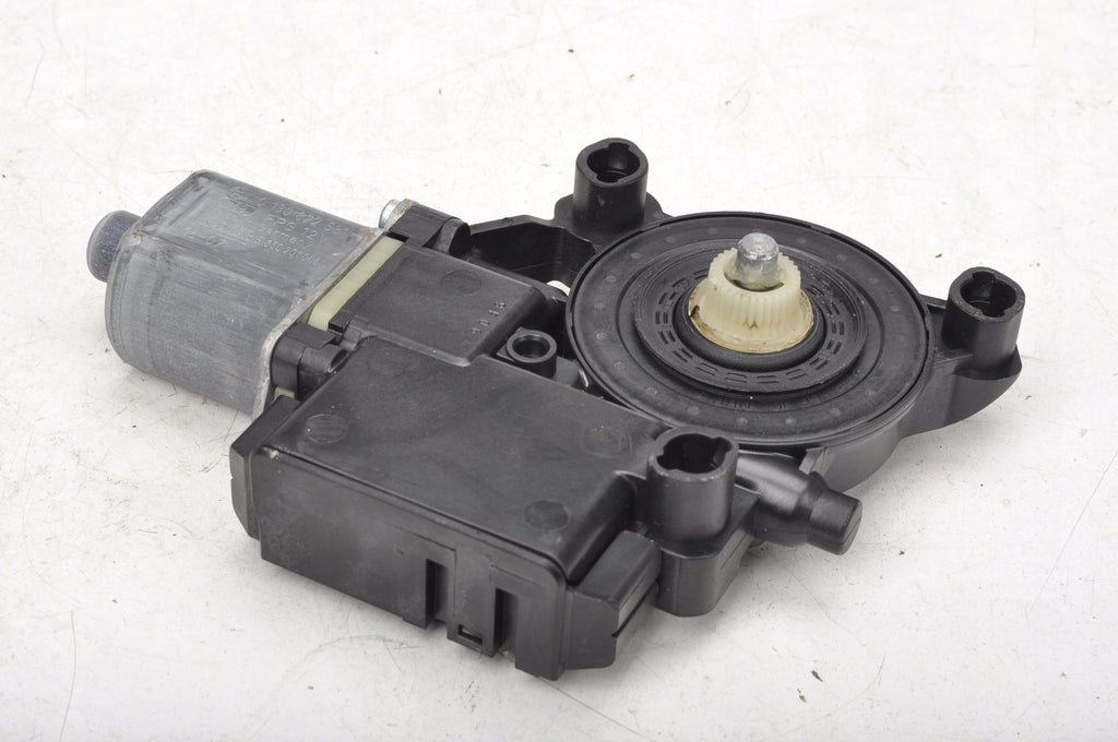 VW POLO V WINDSHIELD MOTOR LEFT FRONT 6R0959801BB
