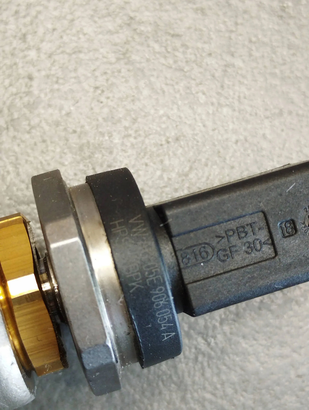 VW Polo VI 2G 1.0 TSI INJECTION RAIL 05C133320A