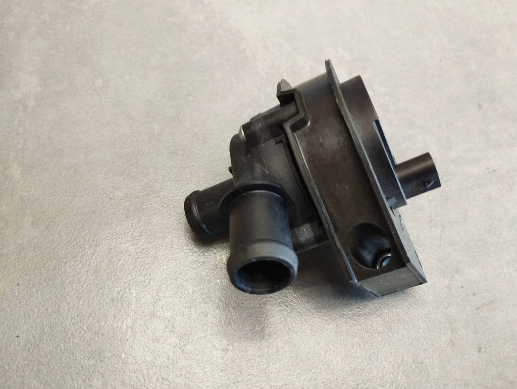 VW Polo VI 2G ADDITIONAL WATER PUMP 5Q0965567N