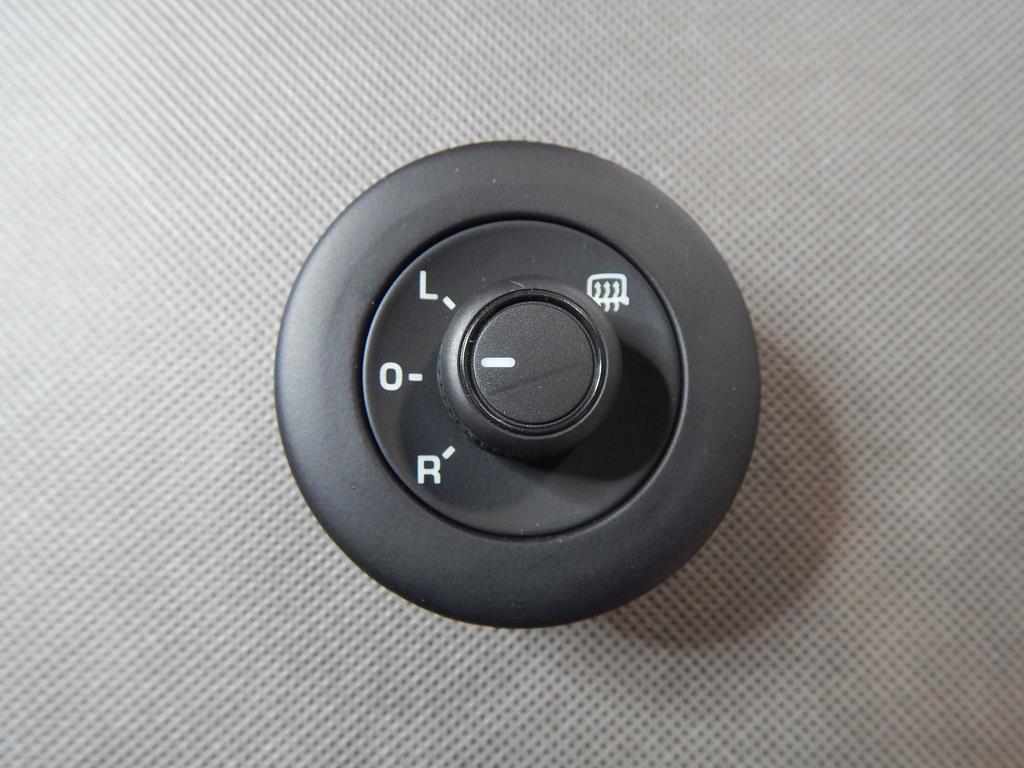 VW SCIROCCO MIRROR ADJUSTMENT 1K8959565B