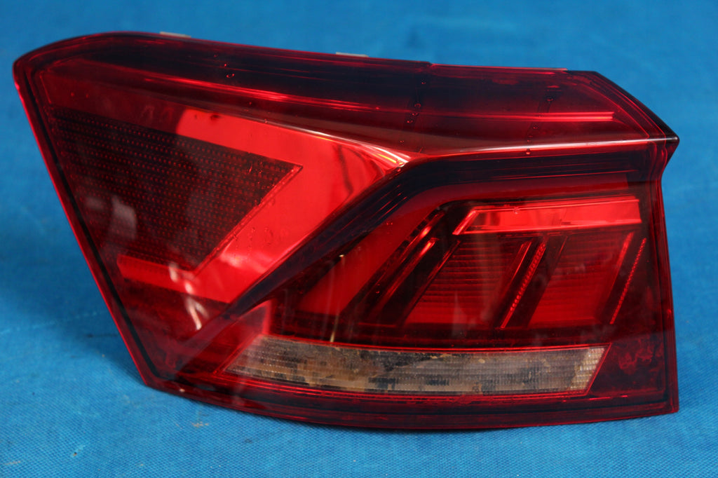 VW T-ROC CONVERTIBLE LAMP REAR LEFT AFTER FLOODING 2GC945095E 2021R