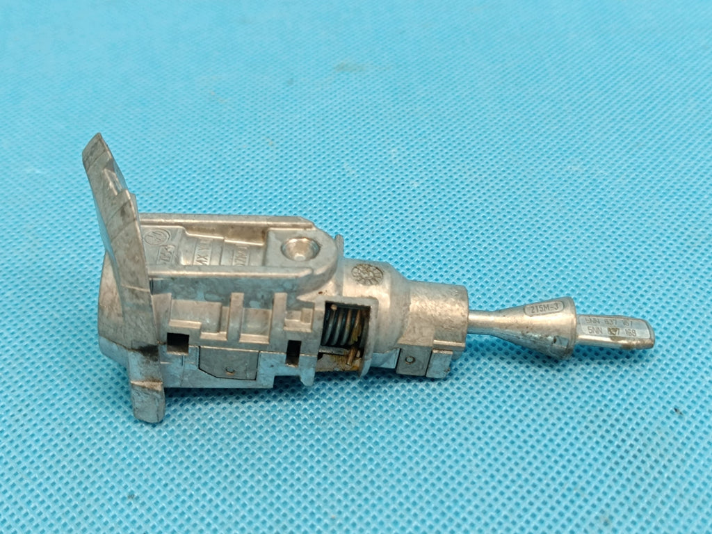 VW TIGUAN 2 II 2.0 TFSI 2022 R KEYS LOCK INSERT 5G6959752DS 5NN837167