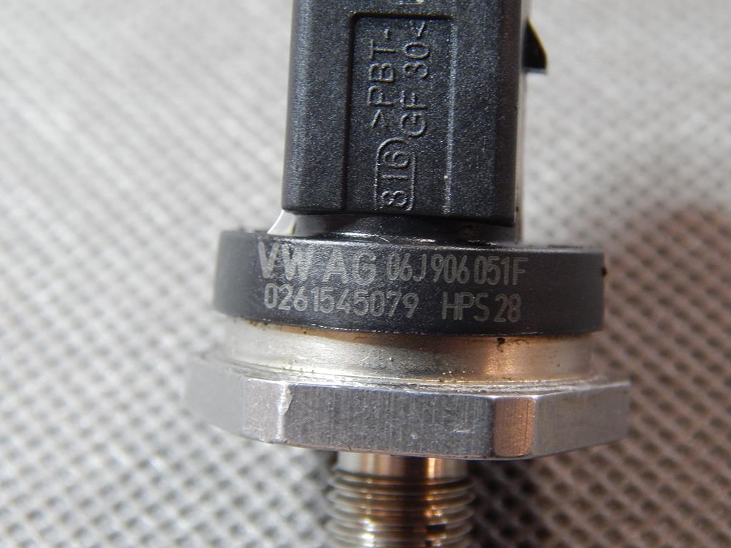 VW TIGUAN II 5NA PRESSURE SENSOR 06J906051F