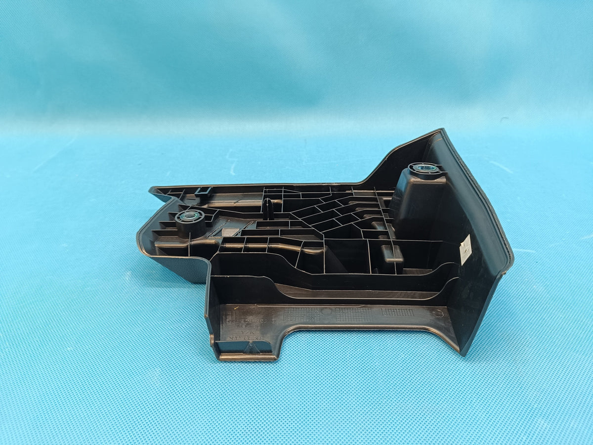 VW TIGUAN II LIFT 2.0 TFSI 2024R TRUNK BACON BRACKET RIGHT 5NN858832D