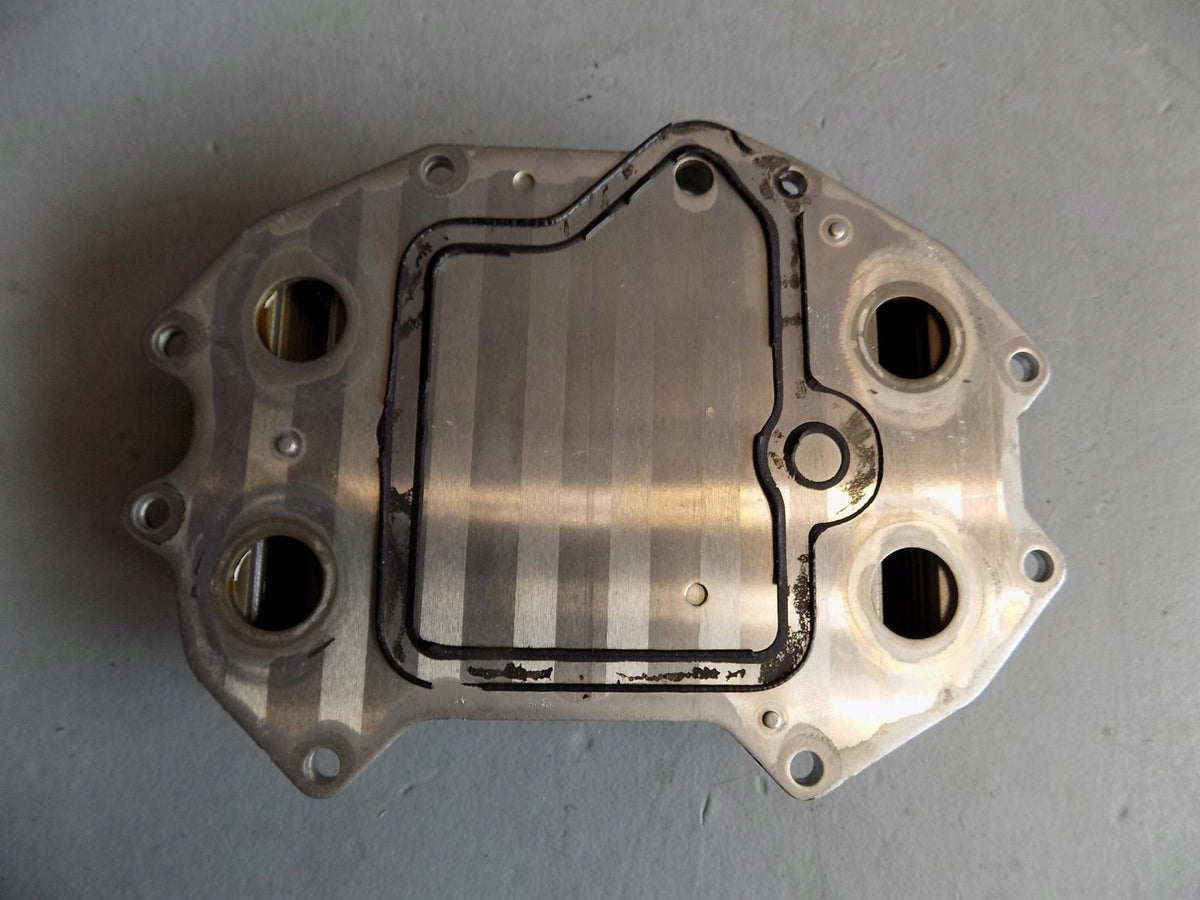 VW TOUAREG III OIL COOLER 06M117015