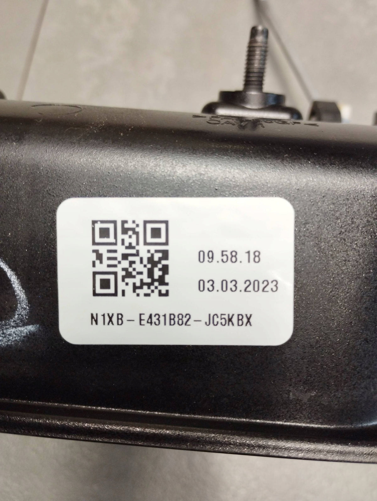 Volkswagen Amarok II 2023 TAILGATE HANDLE N1XBE431B82JC