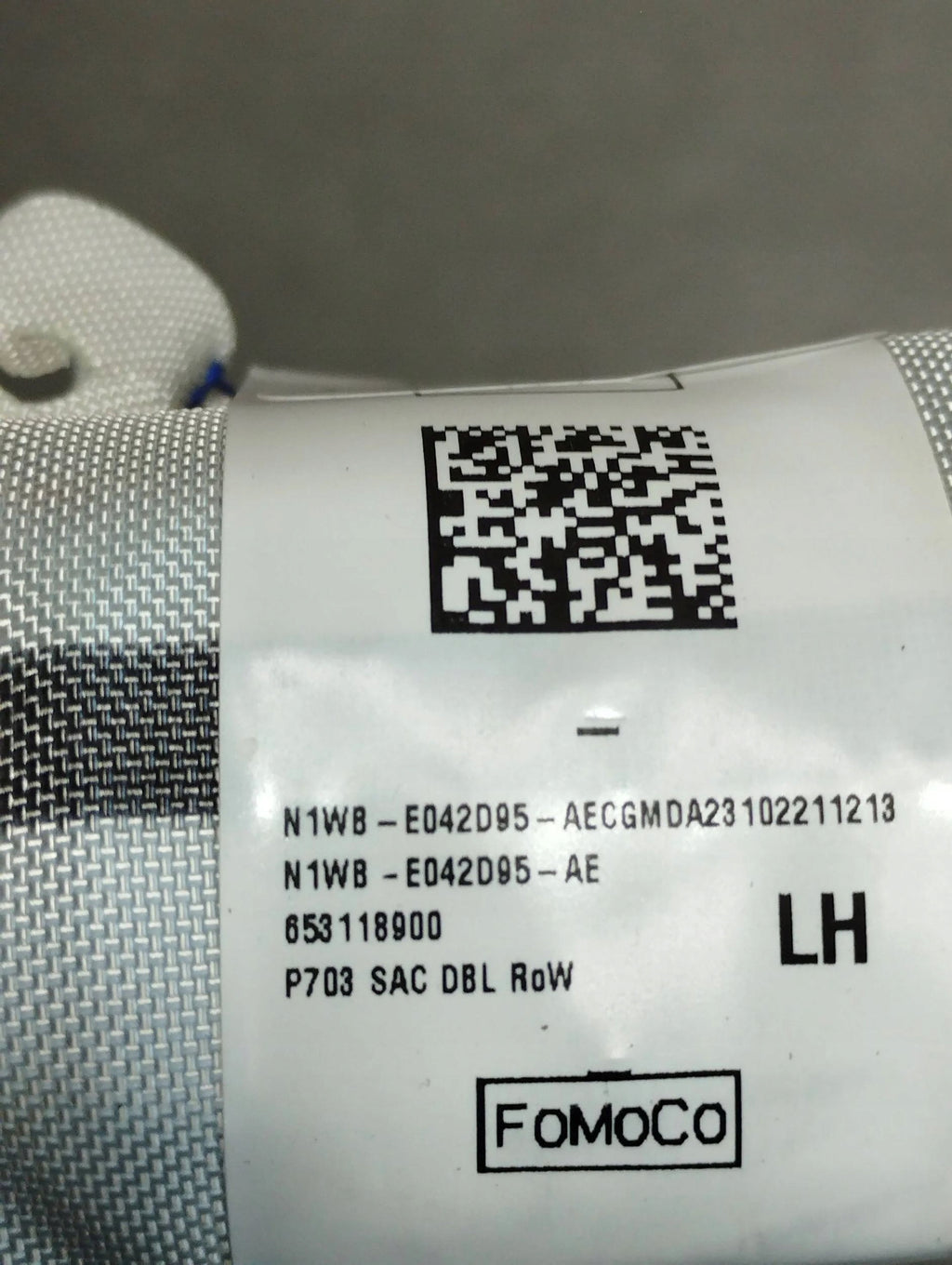 Volkswagen Amarok II Left air curtain N1WBE042D95AE