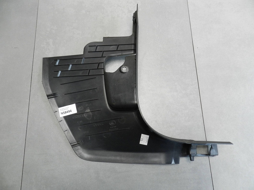 Volkswagen Golf VIII post cover left 5H1863483B N58494