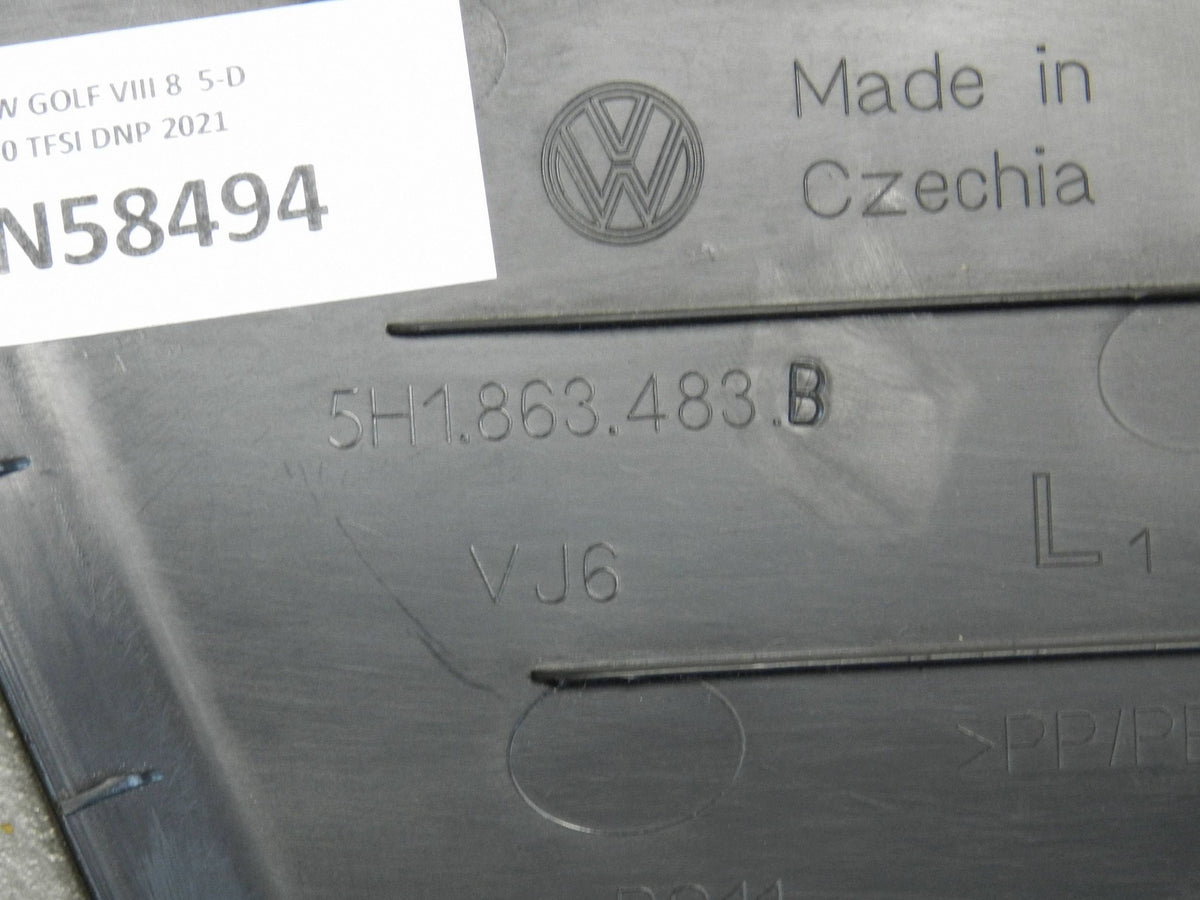 Volkswagen Golf VIII post cover left 5H1863483B N58494