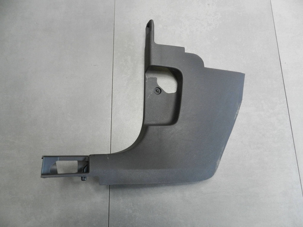 Volkswagen Golf VIII post cover left 5H1863483B N58494