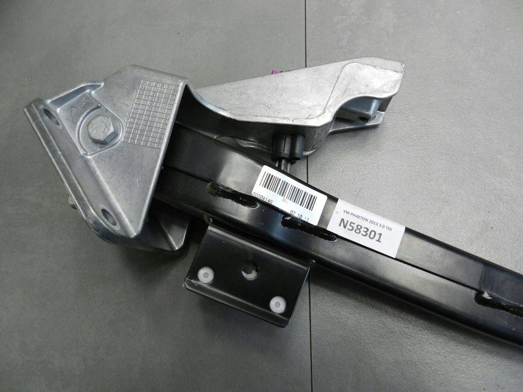 Volkswagen Phaeton Brake Pedal 3D1721196E