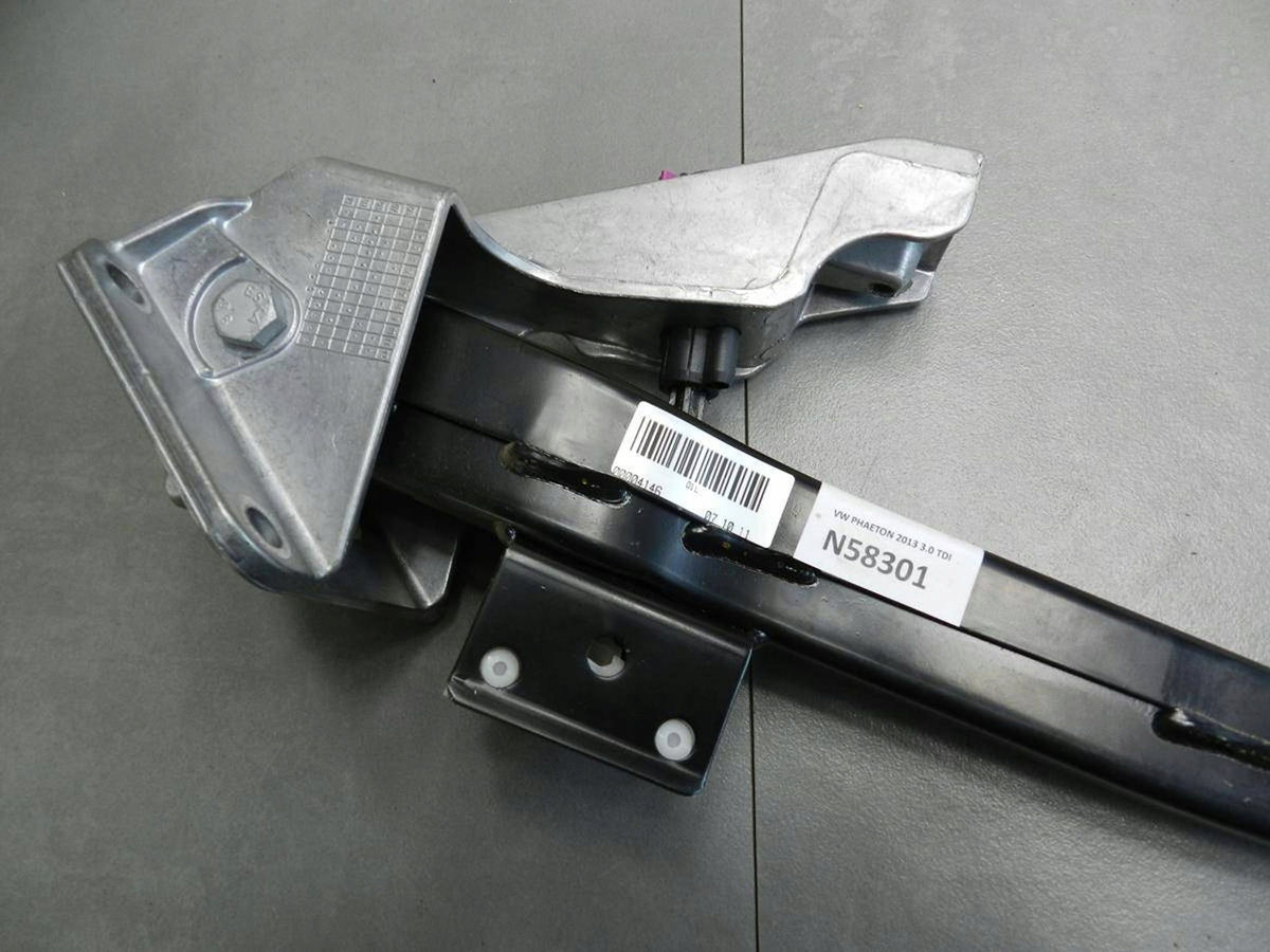 Volkswagen Phaeton Brake Pedal 3D1721196E