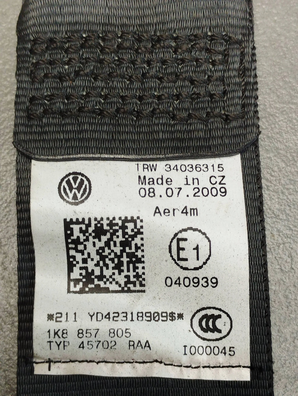 Volkswagen Scirocco SEAT BELT LEFT REAR 1K8857805
