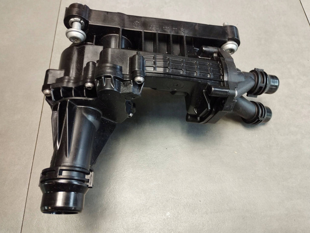 Volkswagen Tiguan III 2.0 TDI COOLANT CONTROLLER 05L121111R