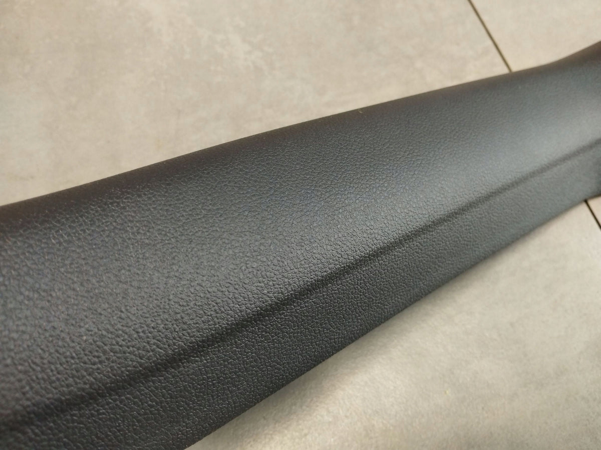 Volkswagen Touran III 2025 FLAP COVER REAR 5TA867704B