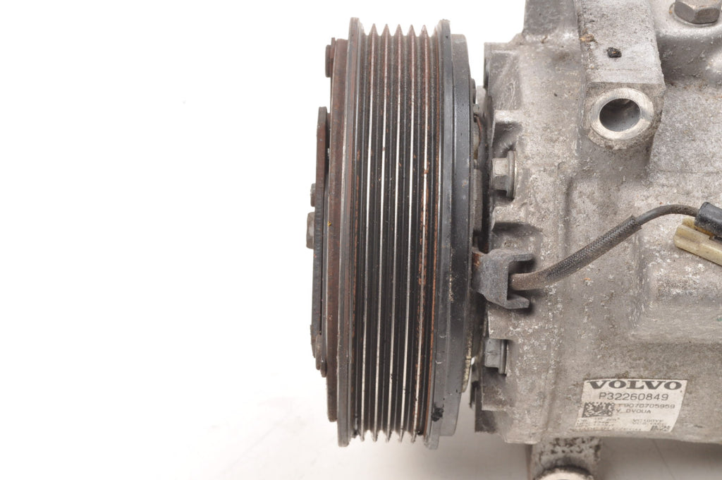 XC40 S60 II S90 II V60 II XC60 XC90 2.0 D3 AIR CONDITIONING COMPRESSOR 32260849
