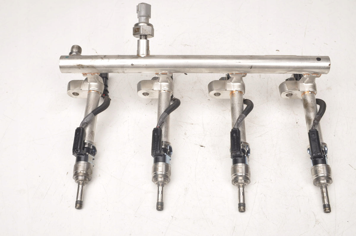 XC60 II 2.0 D5 INJECTION RAIL INJECTION 31478555