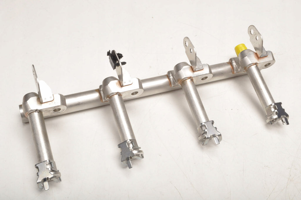 XC90 II 2.0T INJECTION RAIL INJECTION 31478555