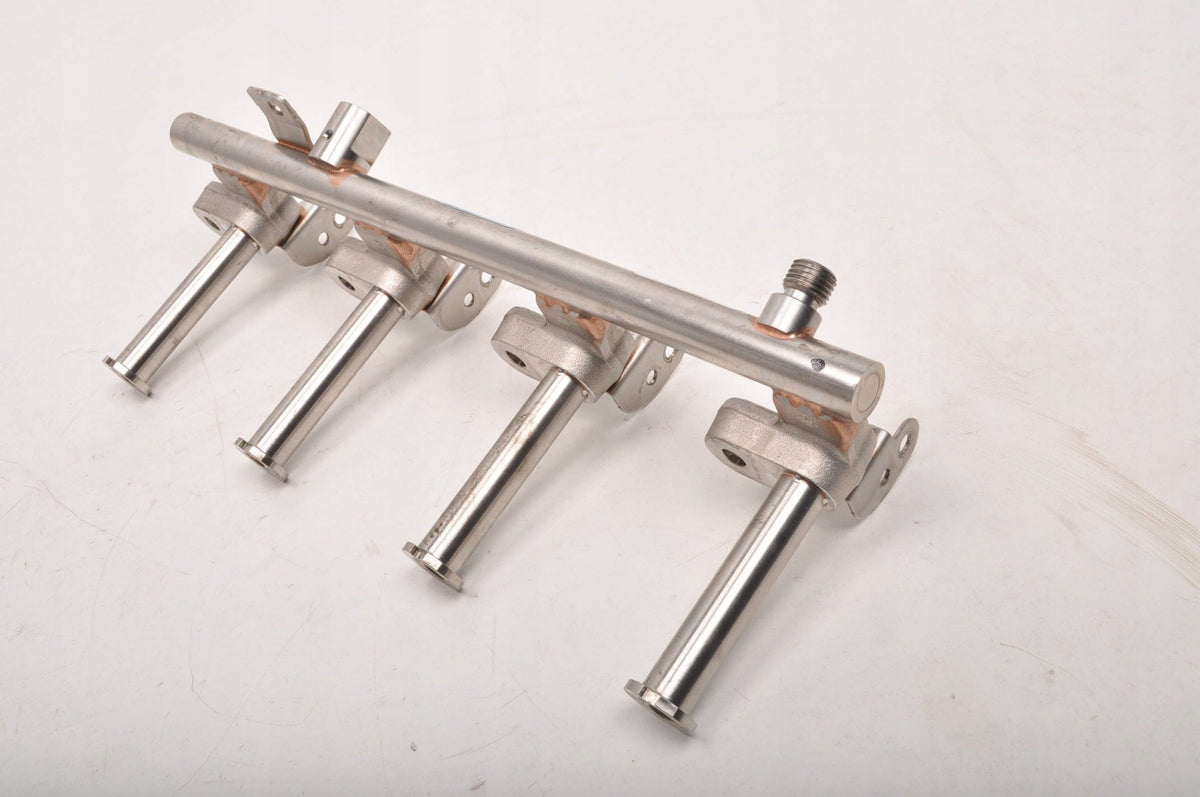 XC90 II V60 II S60 III XC40 B4 B5 INJECTION RAIL 32140074 31478396
